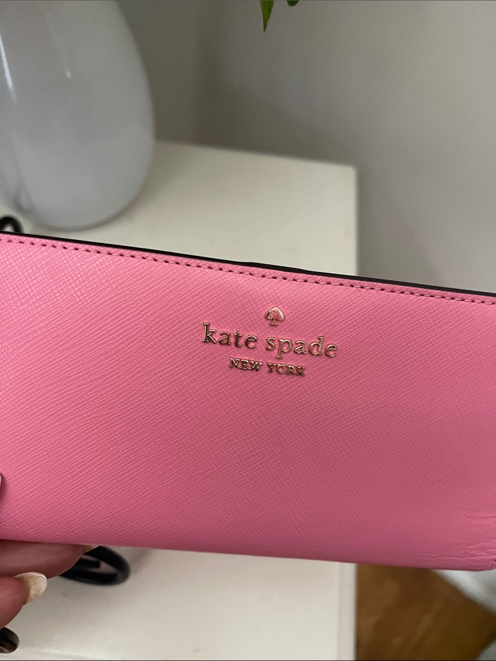 Kate Spade Bubble Gum Pink Leather Wallet with Gold Logo - Picture 8 of 8